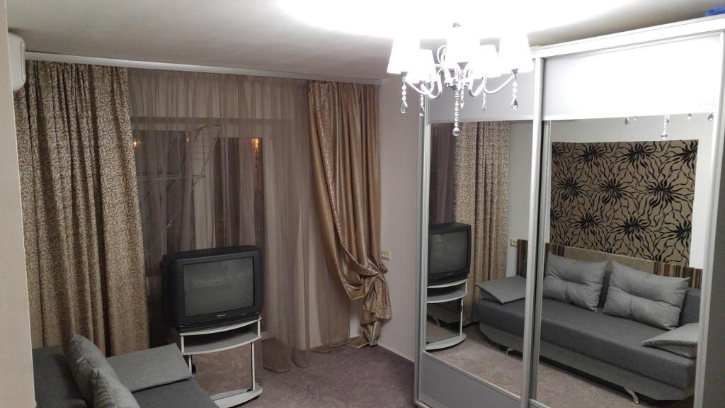 Central Park Apartment Днепр Экстерьер фото